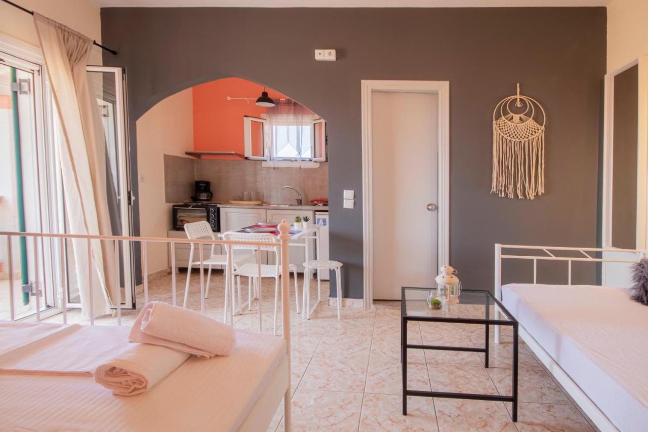 Issos Studios Agios Georgios  Esterno foto