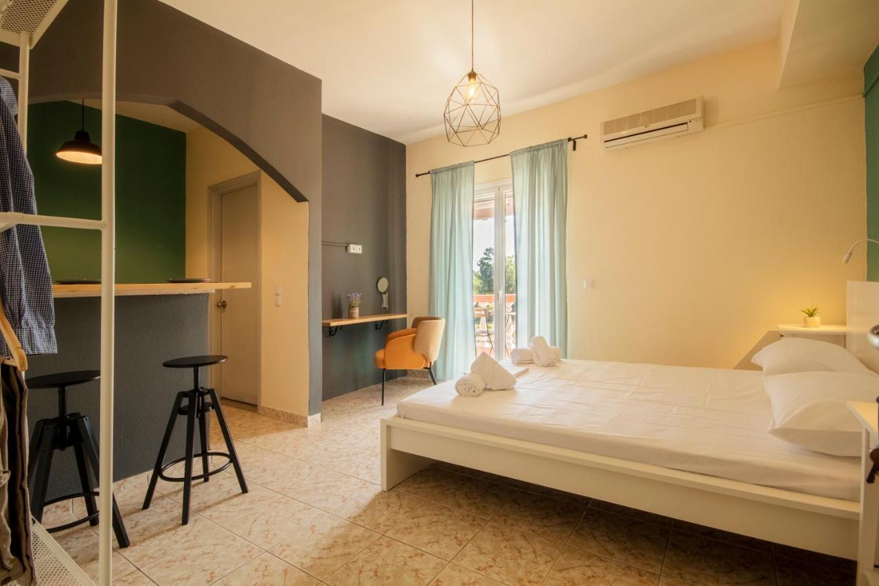 Issos Studios Agios Georgios  Esterno foto
