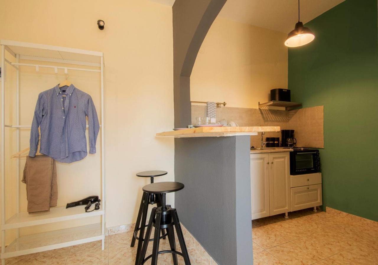 Issos Studios Agios Georgios  Esterno foto