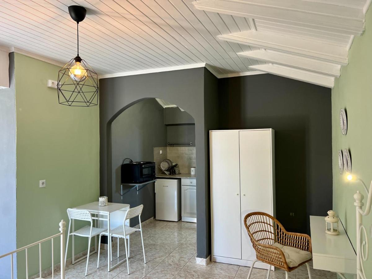 Issos Studios Agios Georgios  Esterno foto