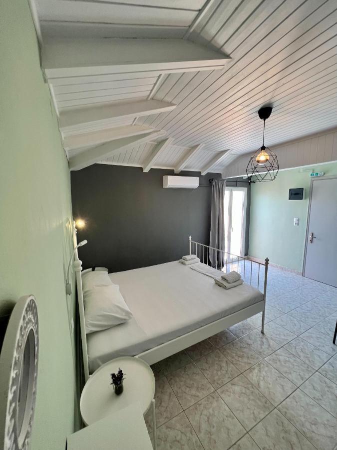Issos Studios Agios Georgios  Esterno foto
